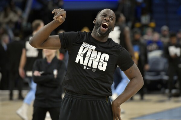 Draymond Green returns to court against Grizzlies after serving